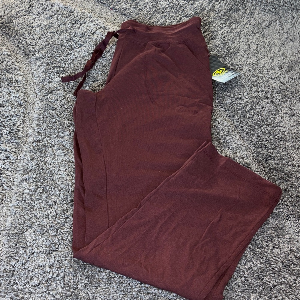 Athletic Works SMALL cherrybrown Joggers, 2 front pockets NEW never worn, tag on
